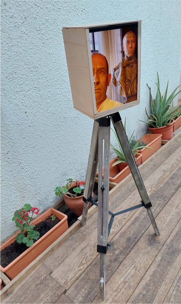 Canvastly - Wooden Easel & Storage Box